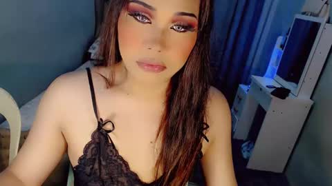 Snapshot of tsscarlett_xx chatting on 02.11.25 jayvie online show from 02.11.25