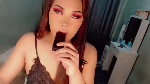 Snapshot of tsscarlett_xx chatting on 02.12.25 jayvie online show from 02.12.25