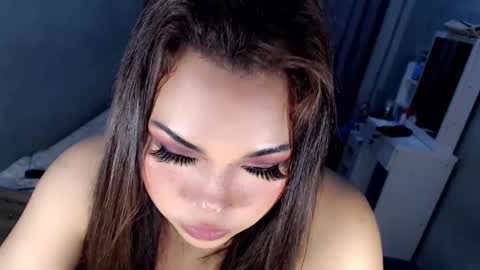 Snapshot of tsscarlett_xx chatting on 02.21.25 jayvie online show from 02.21.25