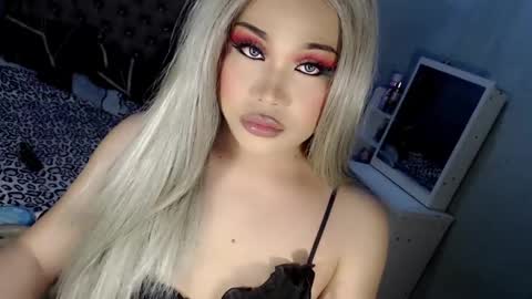 Snapshot of tsscarlett_xx chatting on 09.21.25 jayvie online show from 09.21.25