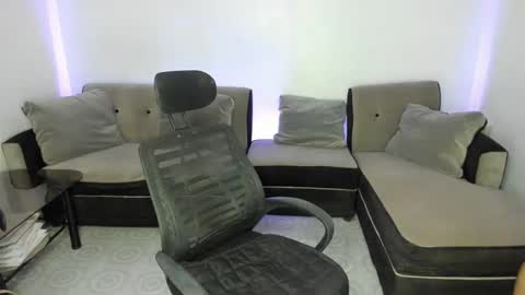 Snapshot of tsuncutjelay chatting on 03.01.25 JOIN TO MY FANCLUB I WILL GIVE SOME VIDEOS AND PIC online show from 03.01.25