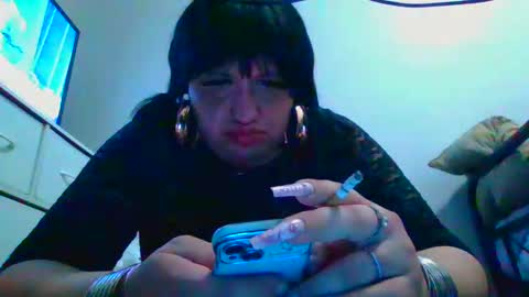 Snapshot of tsvictoriamelendez chatting on 10.28.25 TsKairiSwallows online show from 10.28.25