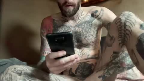 Snapshot of tuhands chatting on 03.11.25 Tuhands online show from 03.11.25