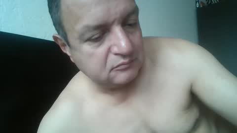 Snapshot of tuserasmia chatting on 01.12.26 Mario Ramirez online show from 01.12.26