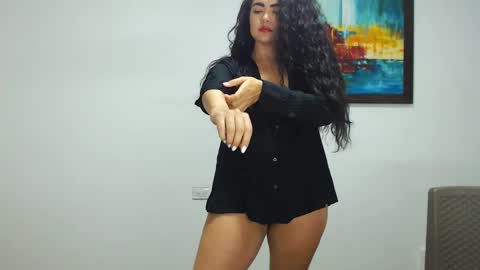 Snapshot of tuti_sex chatting on 02.06.25 tuti online show from 02.06.25
