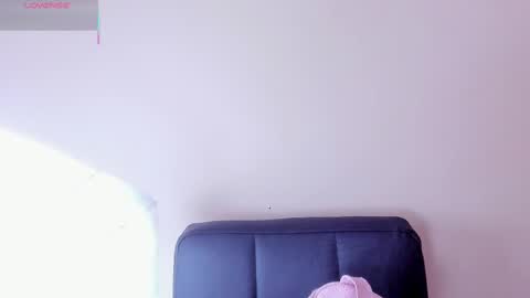 Snapshot of tutu_milf chatting on 10.19.25 Tutu online show from 10.19.25