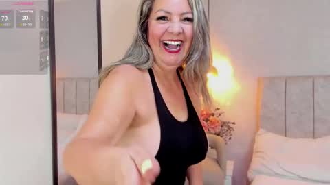 Snapshot of tutu_milf chatting on 12.05.25 Tutu online show from 12.05.25