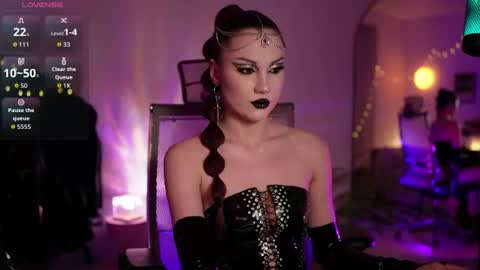 Miss Veth online show from 07.11.26