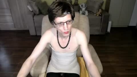 Clementine online show from 06.12.26