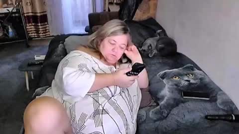 Lana online show from 10.26.25