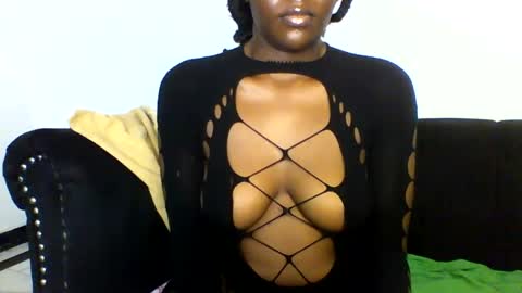 Snapshot of twerking_cheek_1 chatting on 01.22.25 Alma online show from 01.22.25