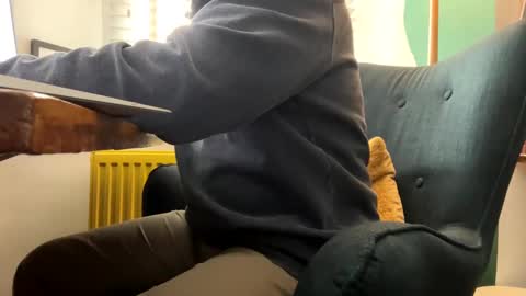 Snapshot of twickenhamthickshaft chatting on 01.24.25 Fred Eric Smitherton online show from 01.24.25