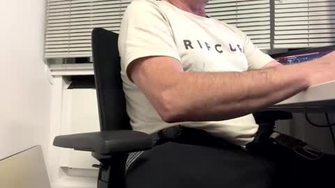 Snapshot of twickenhamthickshaft chatting on 01.29.25 Fred Eric Smitherton online show from 01.29.25