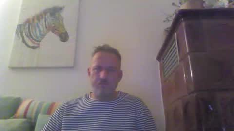 Snapshot of twiga72 chatting on 12.17.25 twiga72 online show from 12.17.25