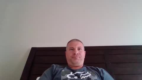 Snapshot of twiggy80 chatting on 12.14.25 twiggy80 online show from 12.14.25