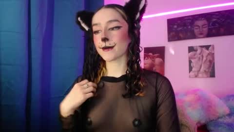 Snapshot of twinflamesxx chatting on 09.23.25 TwinFlamesXX online show from 09.23.25