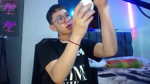 Mr Daren online show from 02.18.25