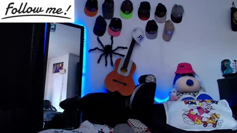 Snapshot of twink_sebas_ chatting on 12.02.24  Bad boy sebastian  online show from 12.02.24