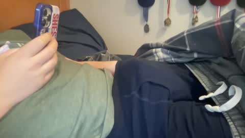 Snapshot of twinkmikexxx12 chatting on 02.02.25 mike online show from 02.02.25