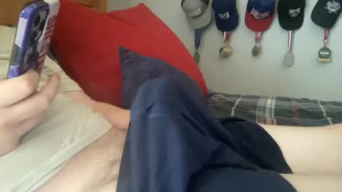 Snapshot of twinkmikexxx12 chatting on 09.10.25 mike online show from 09.10.25