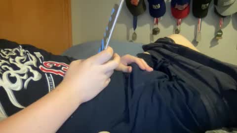 Snapshot of twinkmikexxx12 chatting on 10.15.25 mike online show from 10.15.25