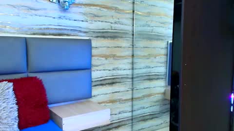 Snapshot of twinslovers_ chatting on 10.25.25 twinslovers_ online show from 10.25.25