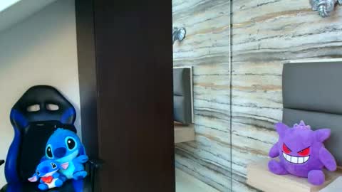 twinslovers_ online show from 12.21.25