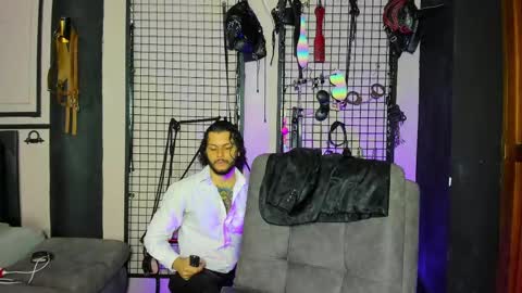 Clio  Tadeo online show from 02.13.25