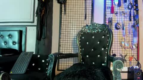Clio  Tadeo online show from 05.18.26