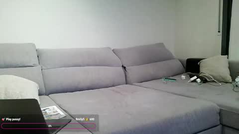 two_hot_to_handle online show from 02.03.26