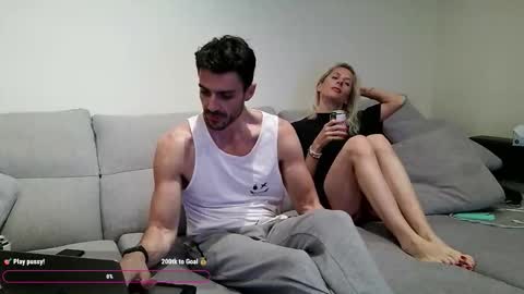 two_hot_to_handle online show from 02.18.26