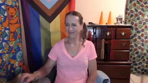 Snapshot of twocumkerry chatting on 09.17.25 twocumkerry online show from 09.17.25