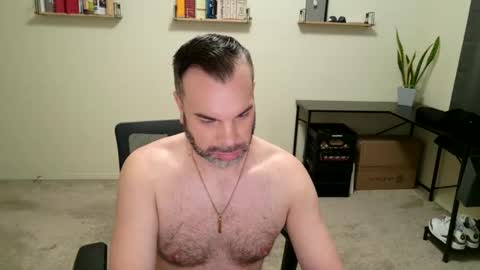 Snapshot of ty_lerdavid chatting on 12.18.25 TylerDavid online show from 12.18.25