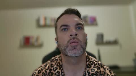 Snapshot of ty_lerdavid chatting on 03.23.26 TylerDavid online show from 03.23.26