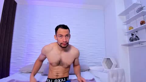 Snapshot of tyagoroberts chatting on 10.26.25 Tyago online show from 10.26.25