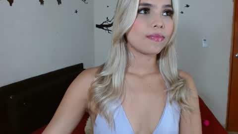 Snapshot of tyfanny19 chatting on 12.13.24 tyfanny19 online show from 12.13.24