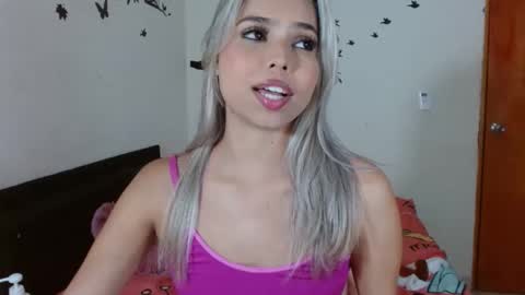 Snapshot of tyfanny19 chatting on 01.30.25 tyfanny19 online show from 01.30.25