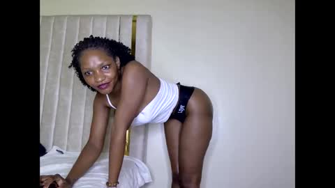 tyla_cerry online show from 09.18.25