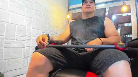 Snapshot of tyleer_scot chatting on 03.23.26 Tyleer Scot online show from 03.23.26