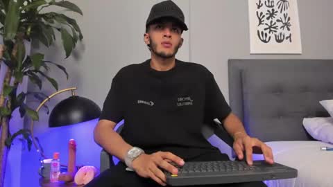 Tyler Fox online show from 07.01.26