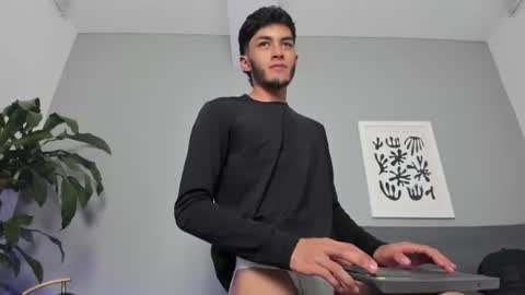 Tyler Fox online show from 07.02.26