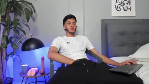 Tyler Fox online show from 07.07.26