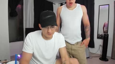 Snapshot of tyler_scotts2323 chatting on 12.14.25 tyler_scotts2323 online show from 12.14.25