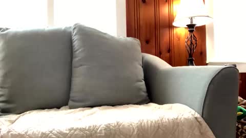 Snapshot of tylersands chatting on 03.12.25 Tyler Sands online show from 03.12.25