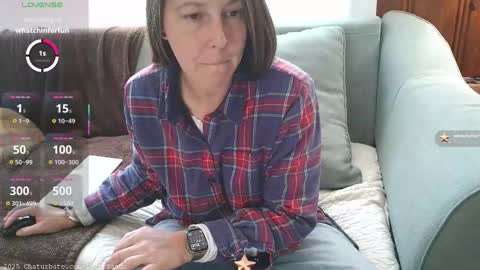 Snapshot of tylersands chatting on 12.05.25 Tyler Sands online show from 12.05.25