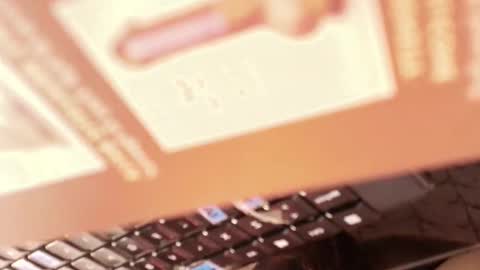 Snapshot of tylla_ chatting on 03.01.25 online show from 03.01.25