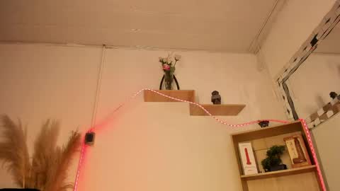 tylla__ online show from 05.09.26