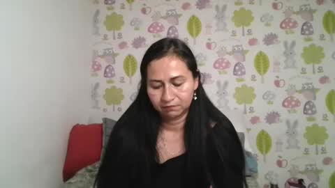 Snapshot of tyna_b chatting on 04.16.26 Tyna online show from 04.16.26
