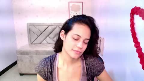 Snapshot of tyna_ch chatting on 02.26.25 TYNA online show from 02.26.25