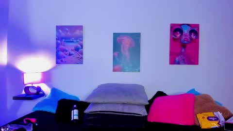 Snapshot of tyra_banksi chatting on 12.04.25 tyra online show from 12.04.25